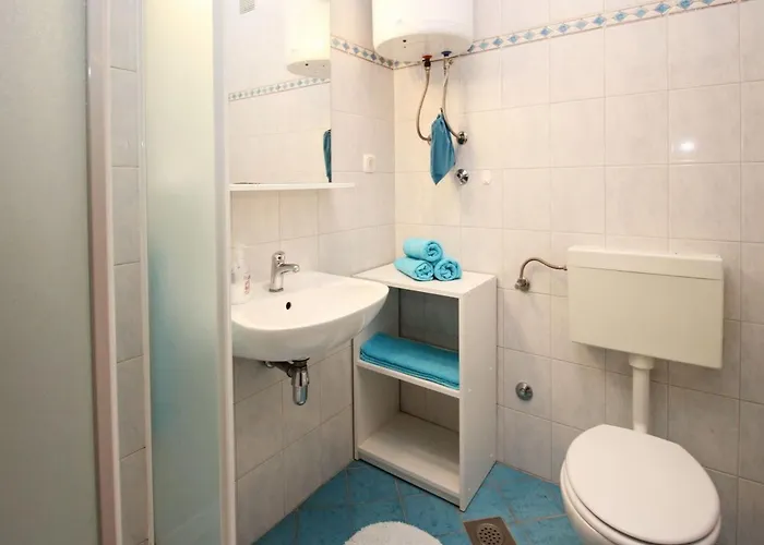 Fantov Zarok A4 Br-3 By Interhome * Baška