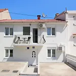 Fantov Zarok A4 Br-3 By Interhome Apartmán Baška