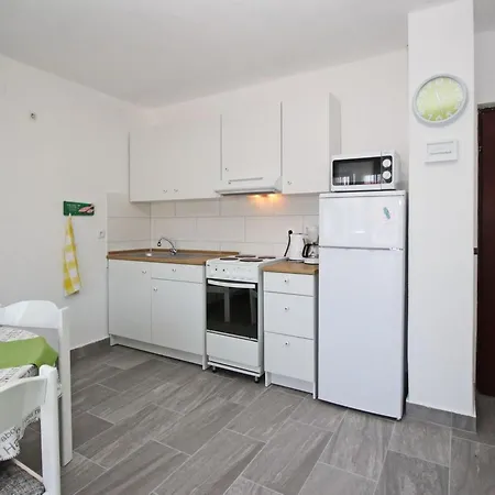 Fantov Zarok A4 Br-3 By Interhome Apartmán